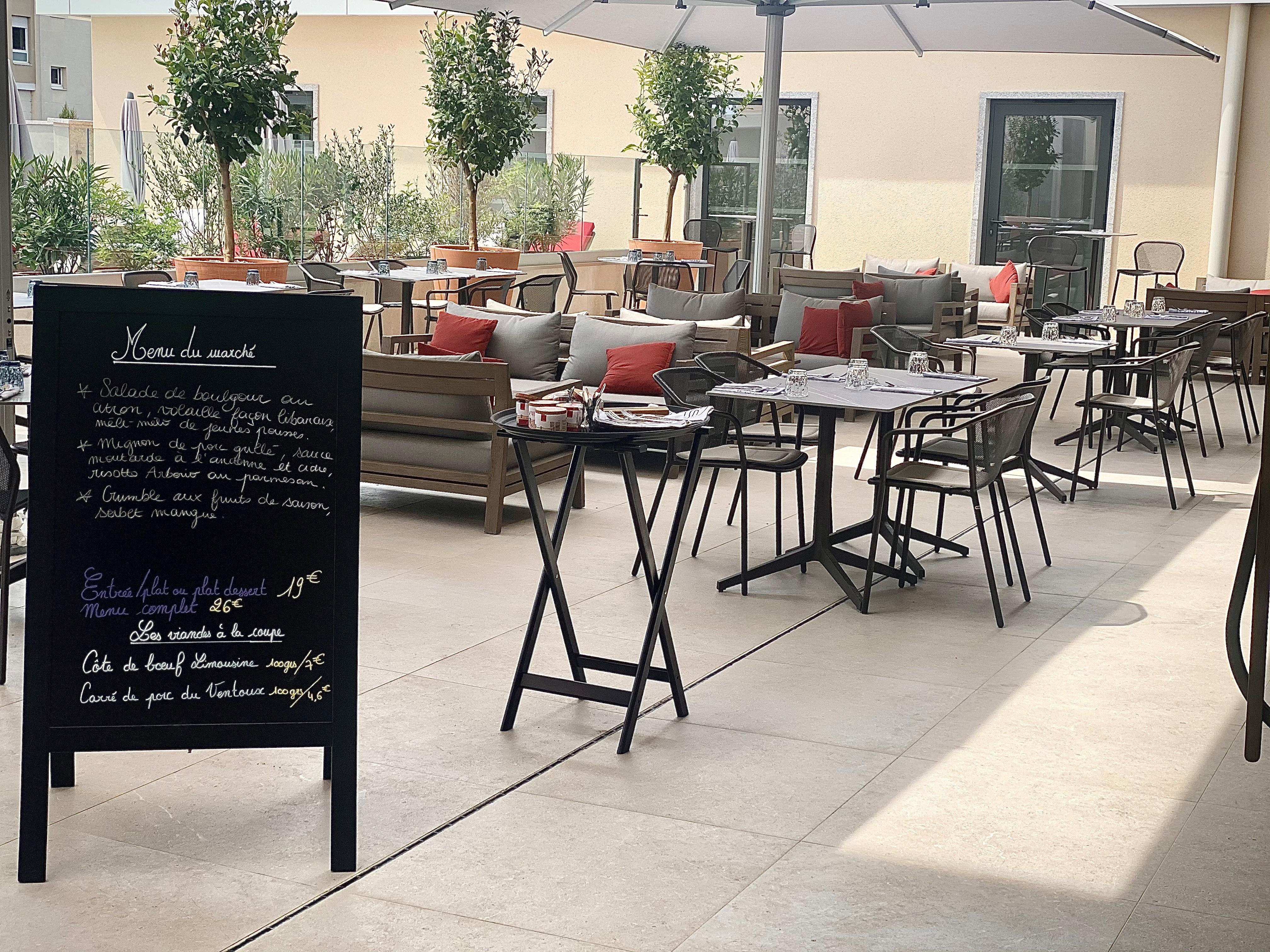 Mercure Avignon Gare Tgv Exterior photo